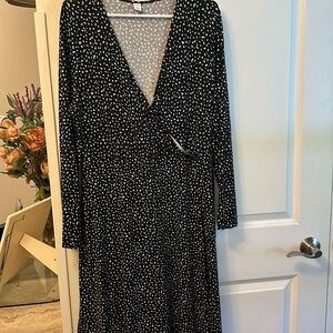 Women’s wraparound Dress